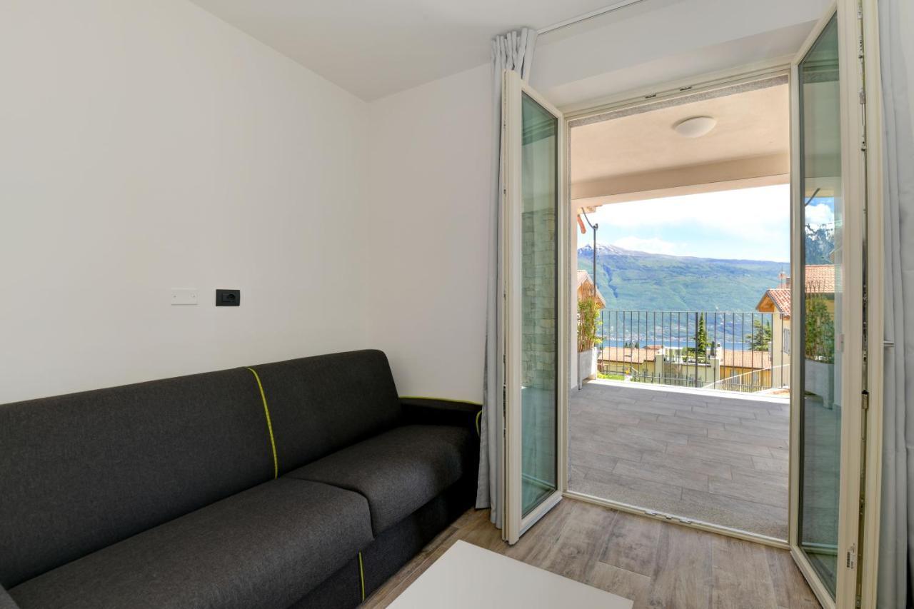 Borgo Ermanno Aparthotel Тиняле Екстериор снимка