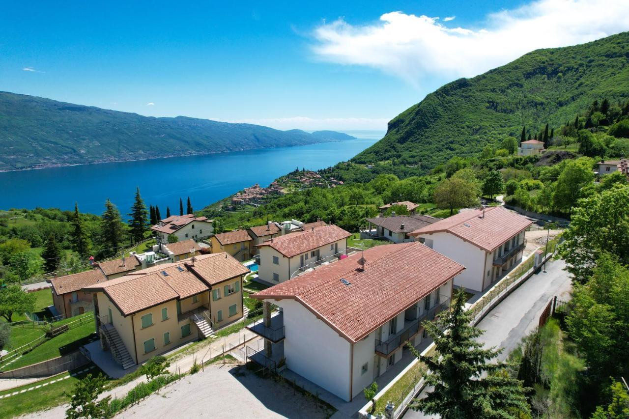 Borgo Ermanno Aparthotel Тиняле Екстериор снимка