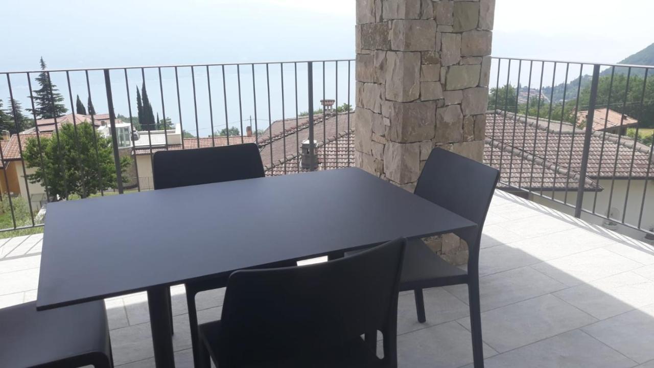 Borgo Ermanno Aparthotel Тиняле Екстериор снимка